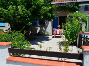 Maison 2 pièces avec mezzanine, proche plage, terrasse, parking, animaux acceptés, Argelès-sur-Mer - FR-1-225-716